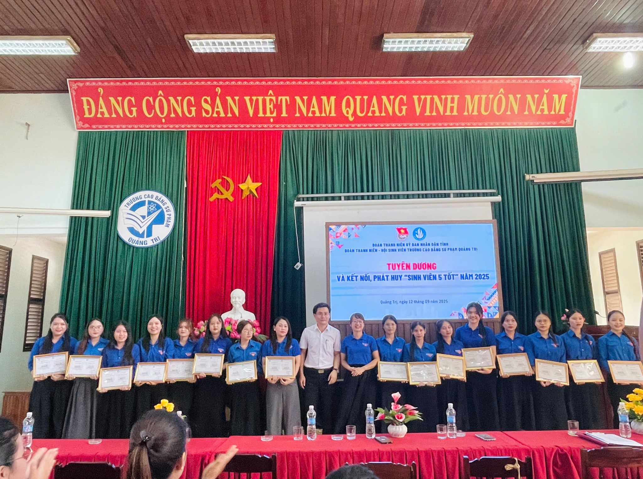 CHƯƠNG TRÌNH TUYÊN DƯƠNG VÀ KẾT NỐI, PHÁT HUY SINH VIÊN 5 TỐT NĂM 2025