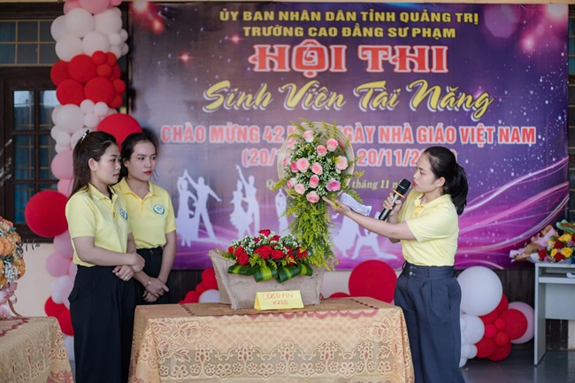 HỘI THI “SINH VIÊN TÀI NĂNG”  CHÀO MỪNG 42 NĂM NGÀY NHÀ GIÁO VIỆT NAM (20/11/1982 – 20/11/2024)